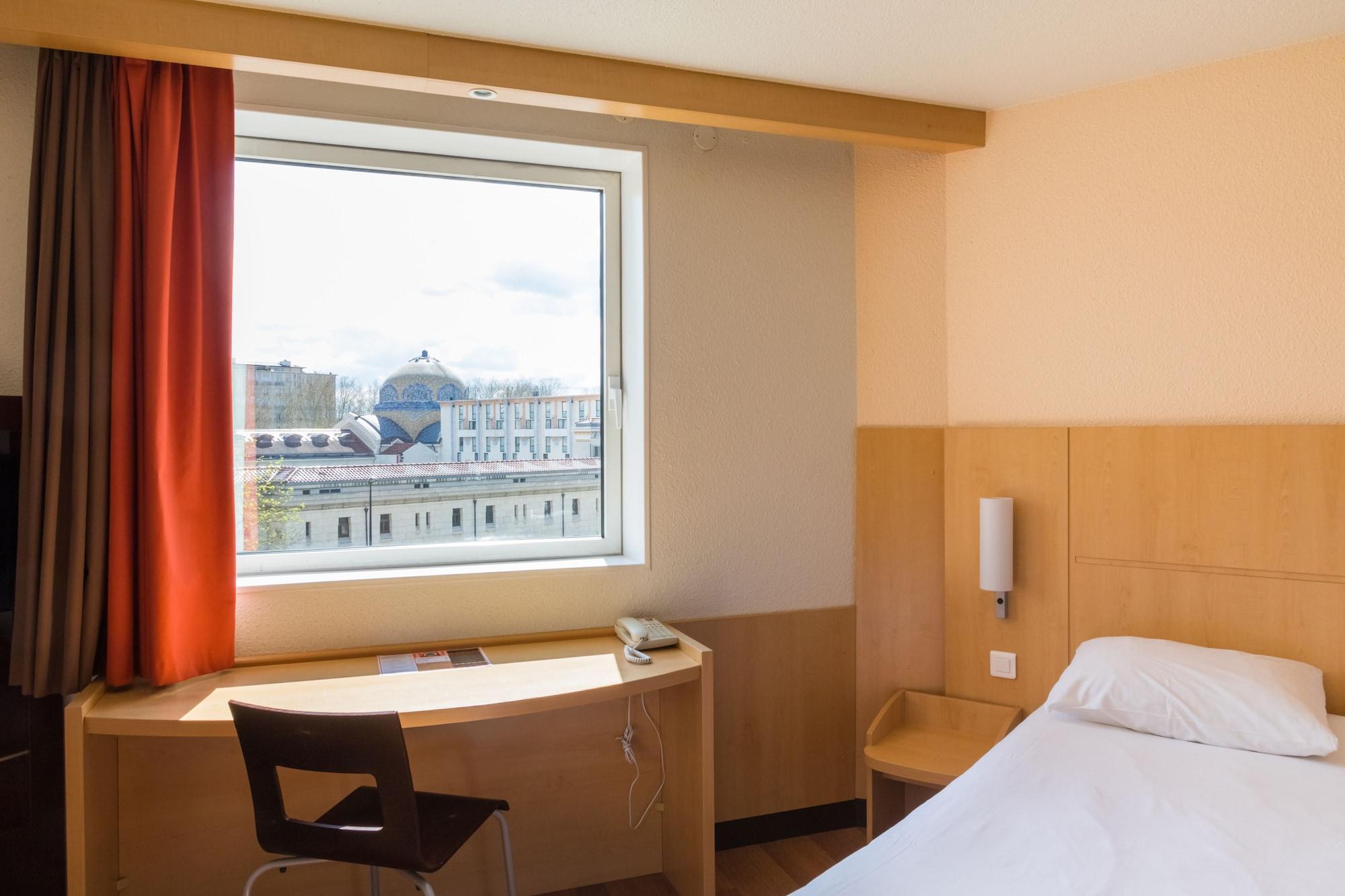 Ibis Vichy Hotel Eksteriør billede