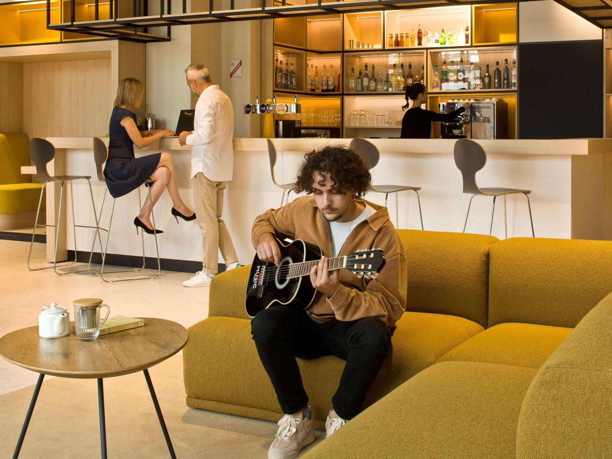 Ibis Vichy Hotel Eksteriør billede